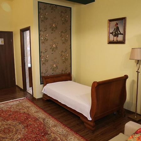 Boutique Vila White Duchess Navodari Exterior photo