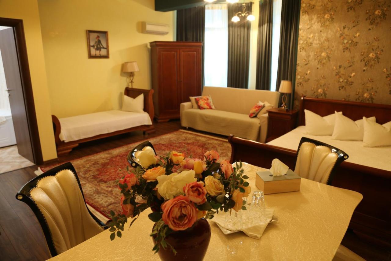 Boutique Vila White Duchess Navodari Exterior photo